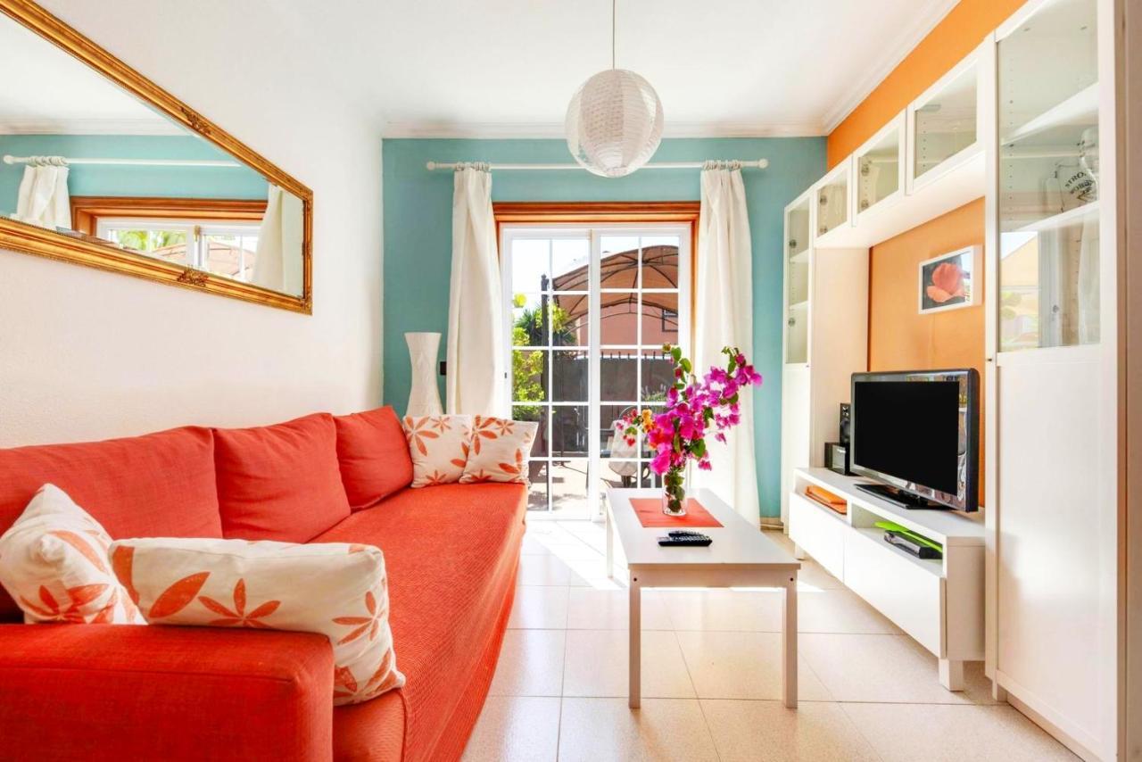 Remarkable 2-Bed House In Arona 아로나 외부 사진